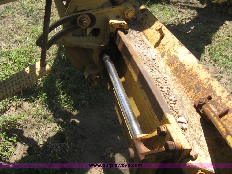 image for item A6441 1983 Caterpillar 120G motor grader