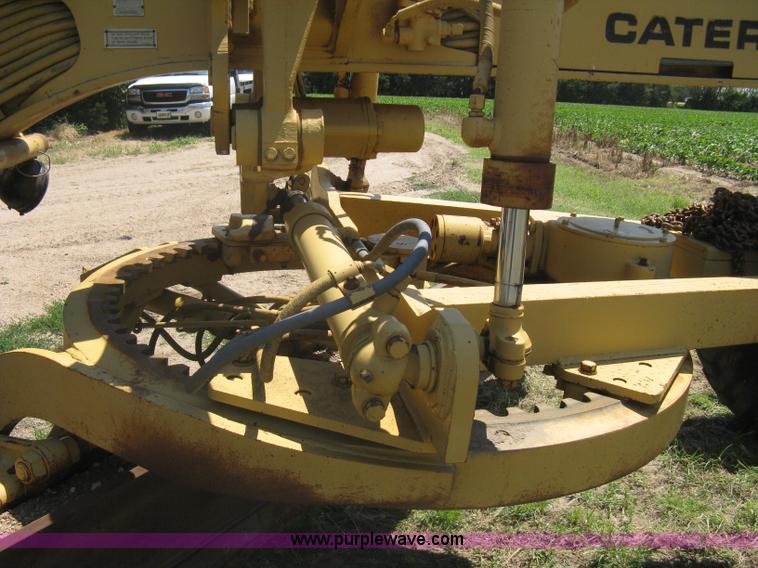 image for item A6441 1983 Caterpillar 120G motor grader