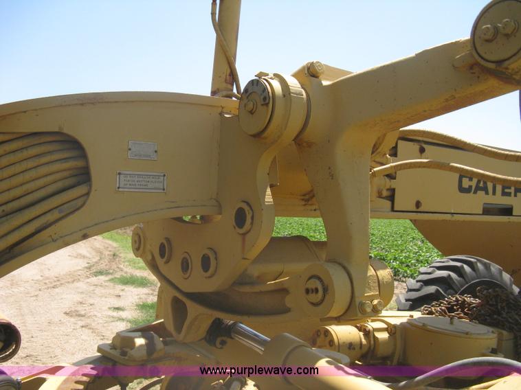 image for item A6441 1983 Caterpillar 120G motor grader