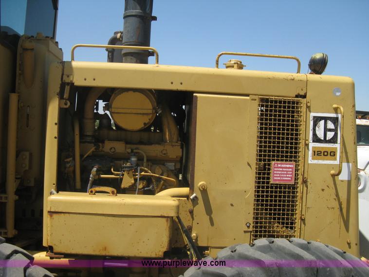 image for item A6441 1983 Caterpillar 120G motor grader
