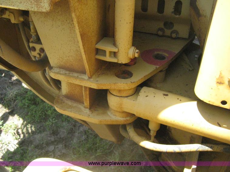 image for item A6441 1983 Caterpillar 120G motor grader