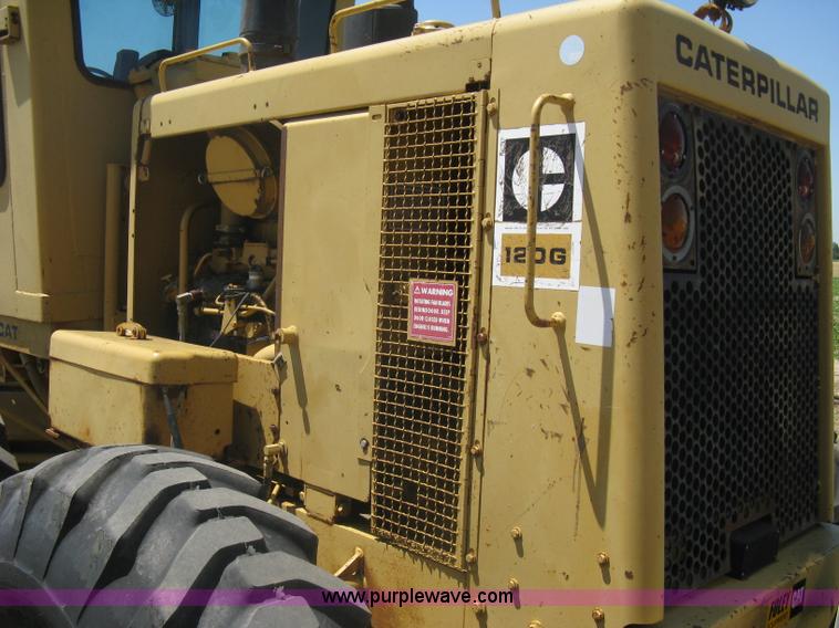 image for item A6441 1983 Caterpillar 120G motor grader