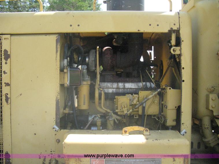 image for item A6441 1983 Caterpillar 120G motor grader