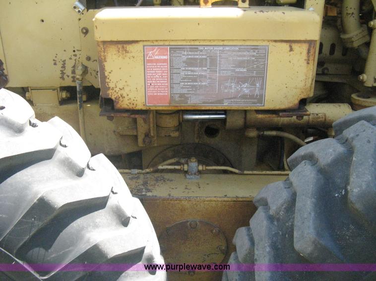 image for item A6441 1983 Caterpillar 120G motor grader