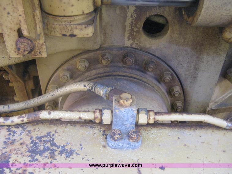 image for item A6441 1983 Caterpillar 120G motor grader