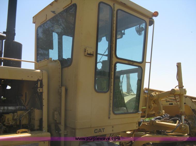 image for item A6441 1983 Caterpillar 120G motor grader