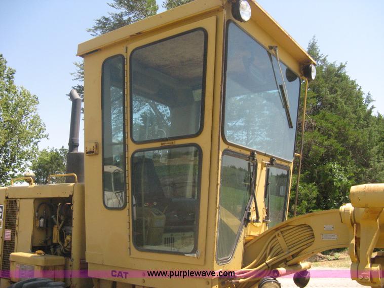 image for item A6441 1983 Caterpillar 120G motor grader