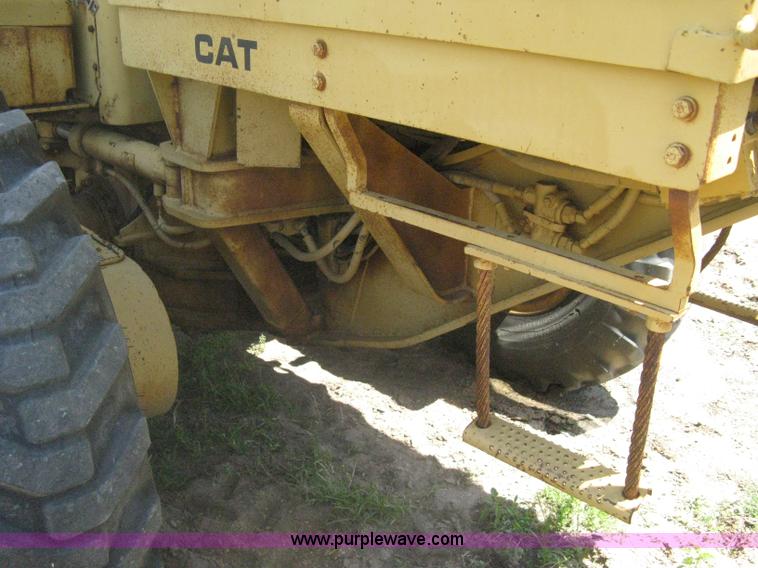 image for item A6441 1983 Caterpillar 120G motor grader