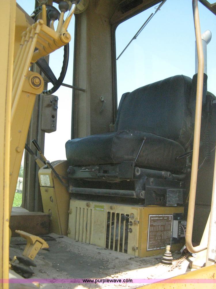 image for item A6441 1983 Caterpillar 120G motor grader