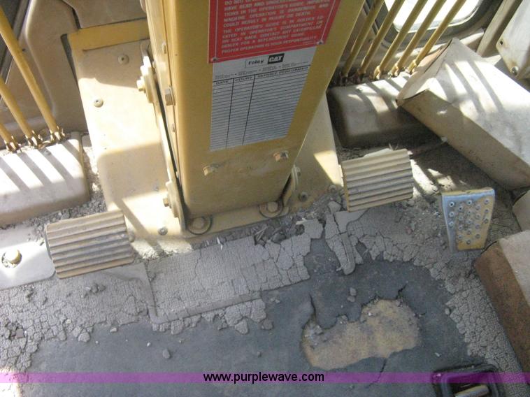 image for item A6441 1983 Caterpillar 120G motor grader