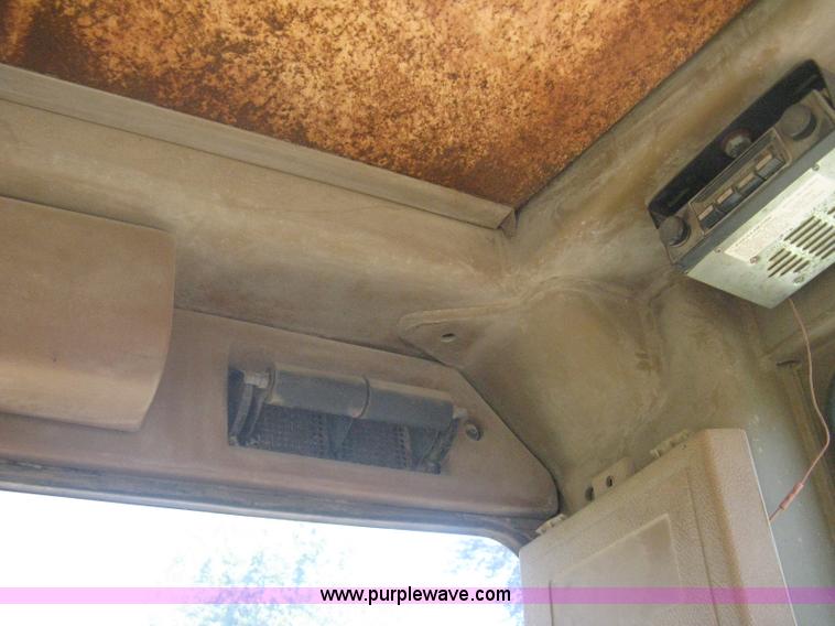 image for item A6441 1983 Caterpillar 120G motor grader