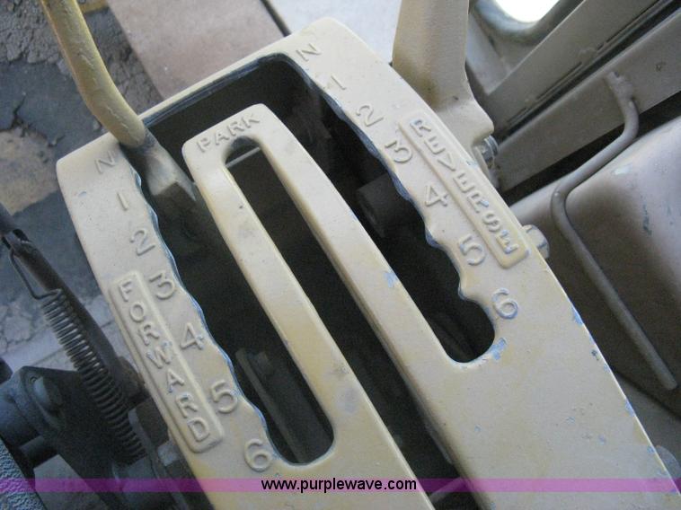 image for item A6441 1983 Caterpillar 120G motor grader