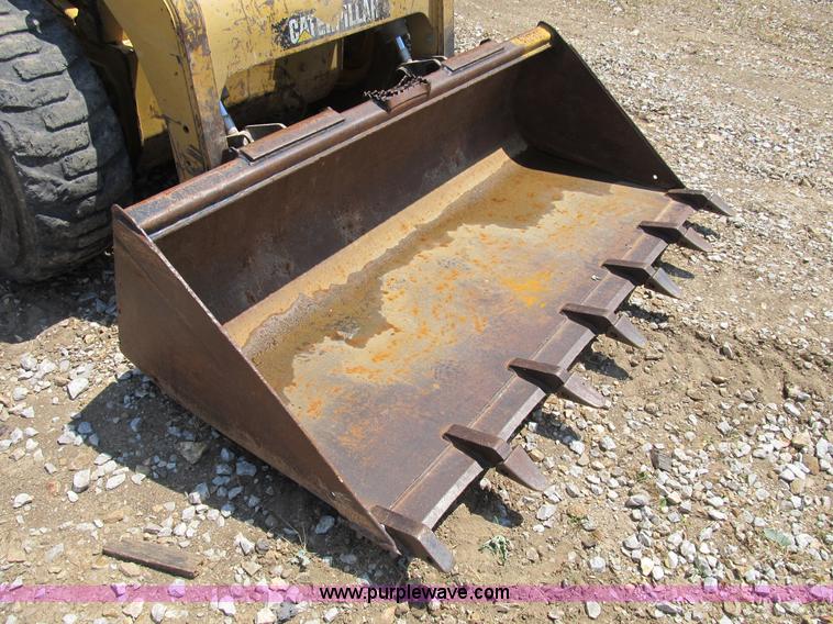 image for item B2730 2009 Caterpillar 262C skid steer