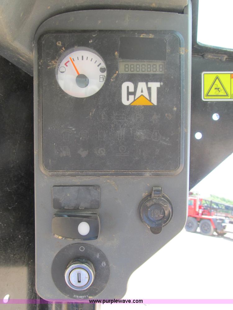 image for item B2730 2009 Caterpillar 262C skid steer