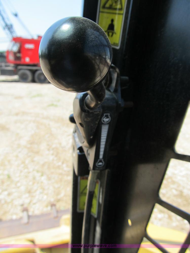 image for item B2730 2009 Caterpillar 262C skid steer