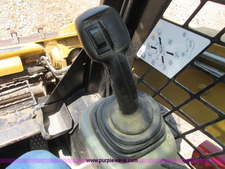 image for item B2730 2009 Caterpillar 262C skid steer