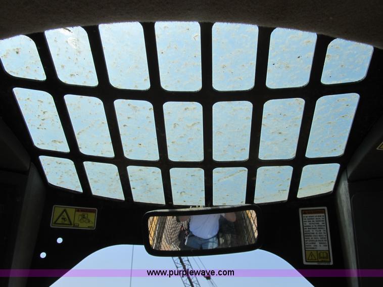 image for item B2730 2009 Caterpillar 262C skid steer