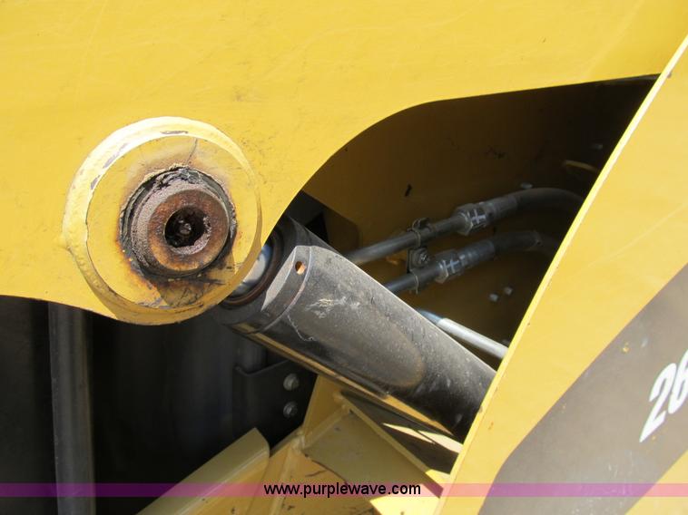 image for item B2730 2009 Caterpillar 262C skid steer