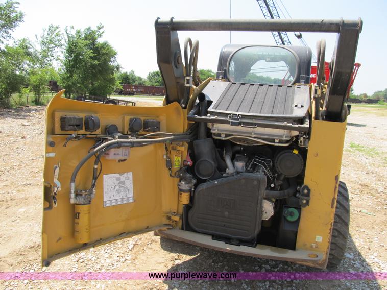 image for item B2730 2009 Caterpillar 262C skid steer