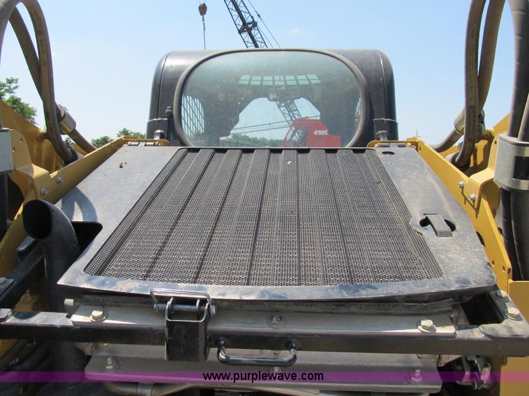 image for item B2730 2009 Caterpillar 262C skid steer