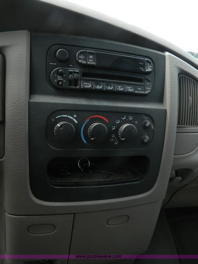 image for item B3749 2004 Dodge Ram 1500 Crew Cab pickup truck