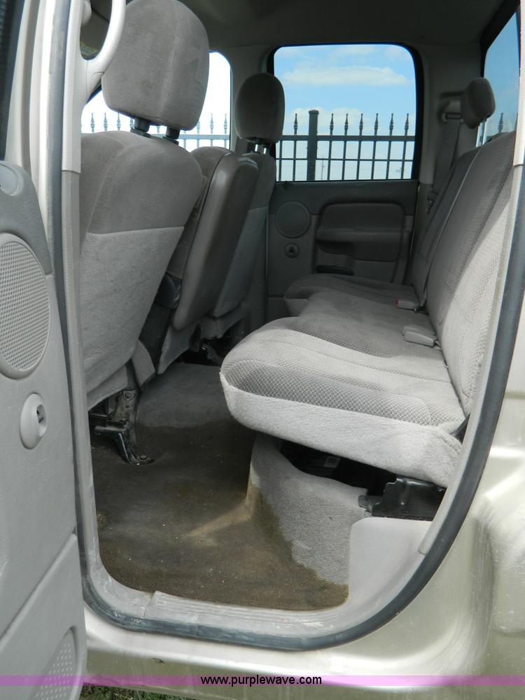 image for item B3749 2004 Dodge Ram 1500 Crew Cab pickup truck