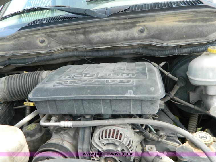 image for item B3749 2004 Dodge Ram 1500 Crew Cab pickup truck