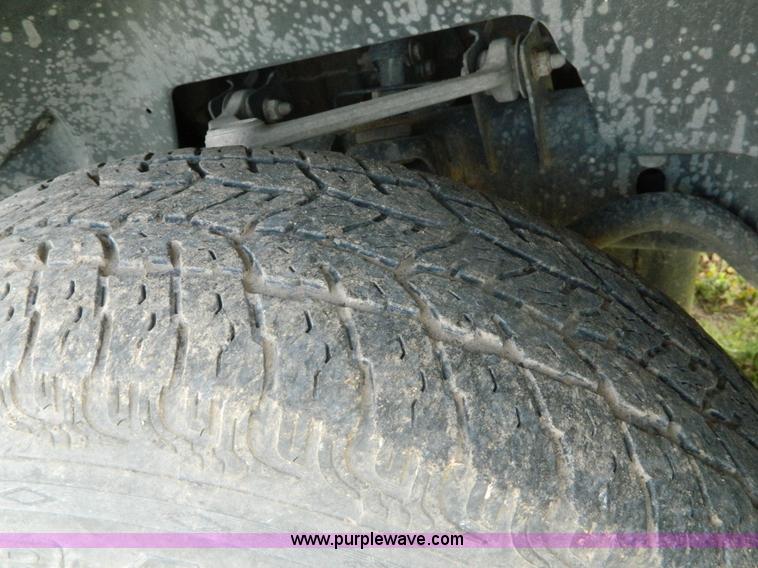 image for item B3749 2004 Dodge Ram 1500 Crew Cab pickup truck