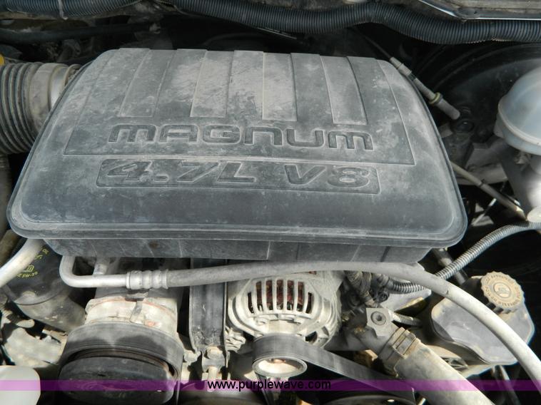 image for item B3750 2004 Dodge Ram 1500 pickup truck