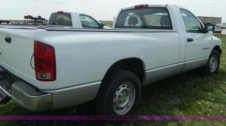 image for item B3751 2004 Dodge Ram 1500 pickup truck