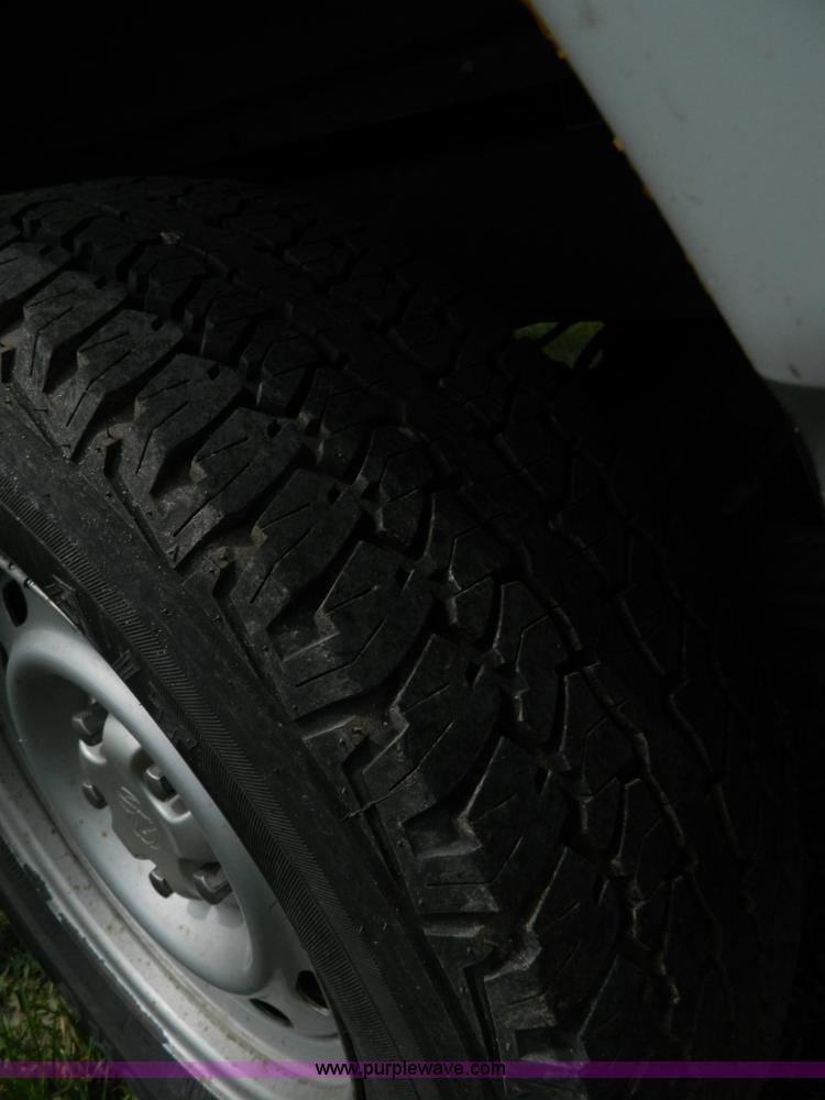 image for item B3751 2004 Dodge Ram 1500 pickup truck