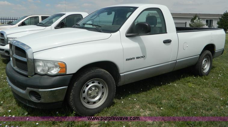 image for item B3751 2004 Dodge Ram 1500 pickup truck
