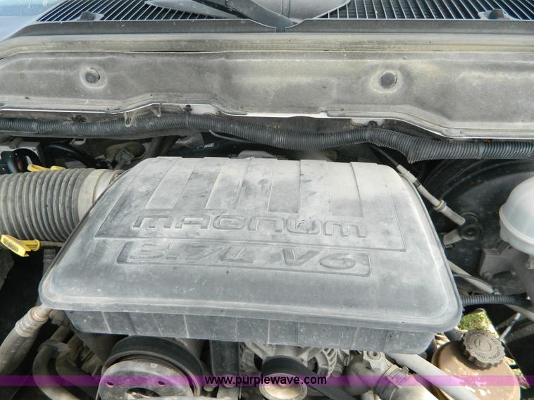 image for item B3751 2004 Dodge Ram 1500 pickup truck