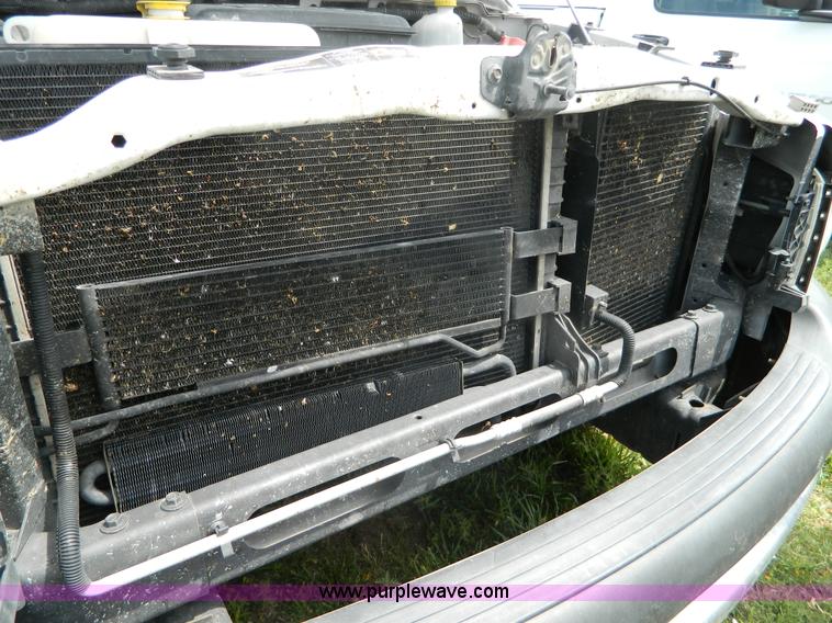 image for item B3751 2004 Dodge Ram 1500 pickup truck