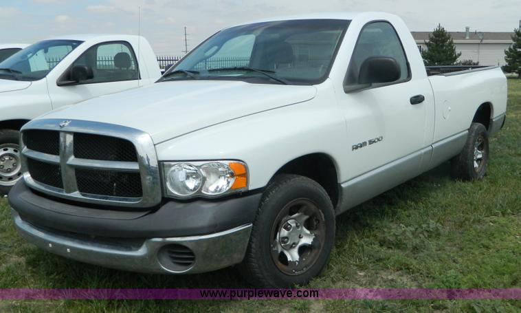 image for item B3752 2002 Dodge Ram 1500 pickup truck