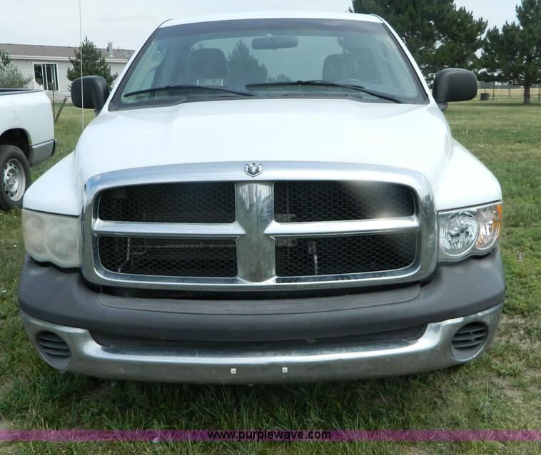 image for item B3752 2002 Dodge Ram 1500 pickup truck