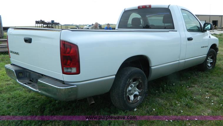 image for item B3752 2002 Dodge Ram 1500 pickup truck
