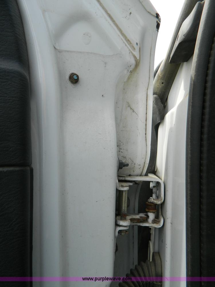 image for item B3752 2002 Dodge Ram 1500 pickup truck