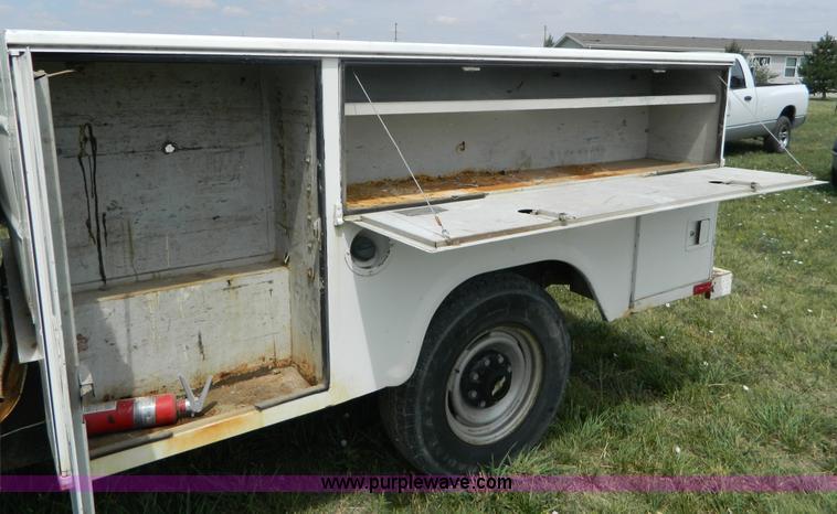 image for item B3753 1994 Chevrolet 2500 utility pickup truck