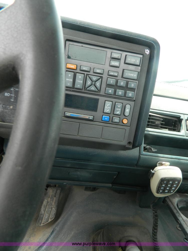 image for item B3753 1994 Chevrolet 2500 utility pickup truck