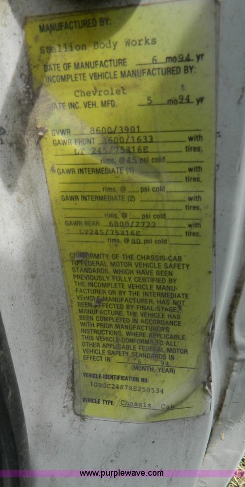 image for item B3753 1994 Chevrolet 2500 utility pickup truck