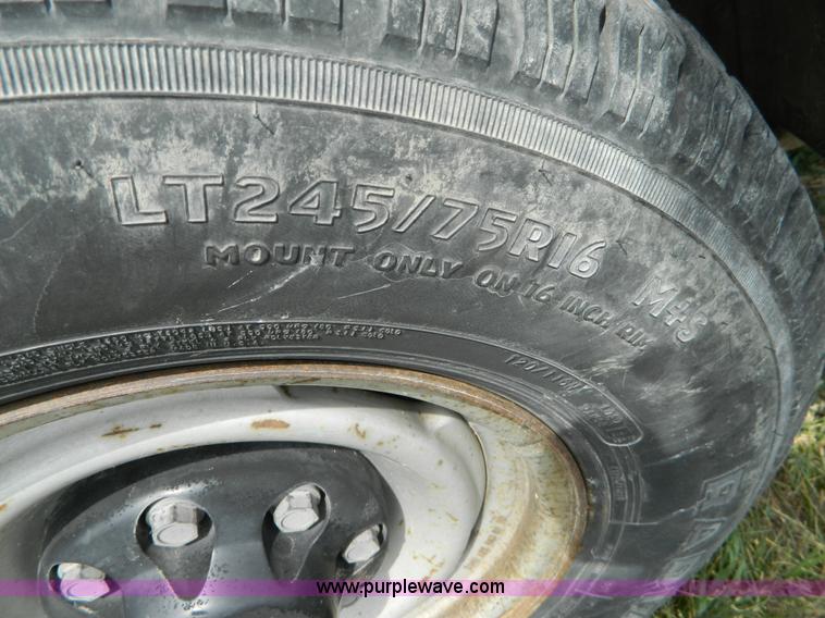 image for item B3753 1994 Chevrolet 2500 utility pickup truck