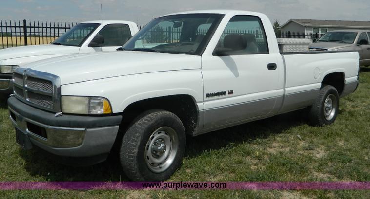 image for item B3754 2001 Dodge Ram 1500 pickup truck