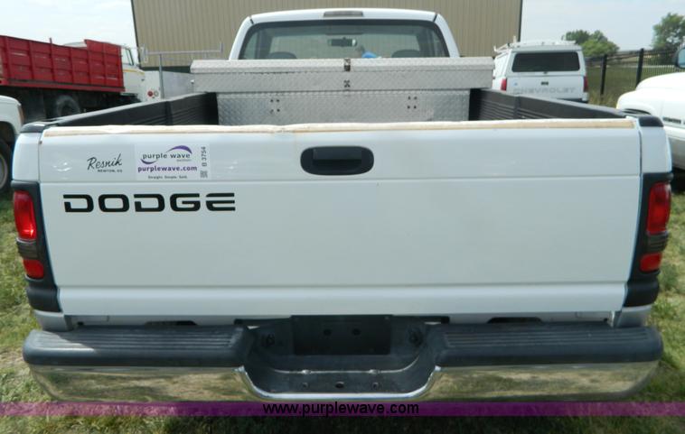 image for item B3754 2001 Dodge Ram 1500 pickup truck
