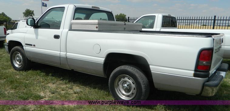 image for item B3754 2001 Dodge Ram 1500 pickup truck