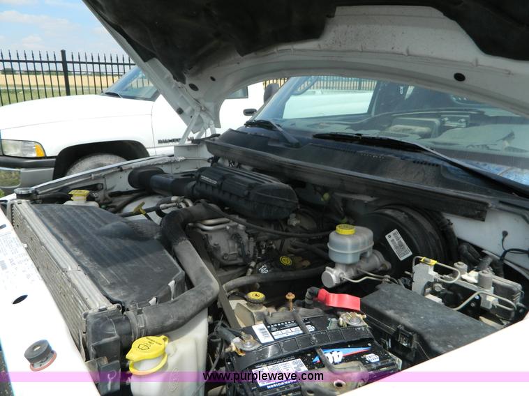 image for item B3754 2001 Dodge Ram 1500 pickup truck