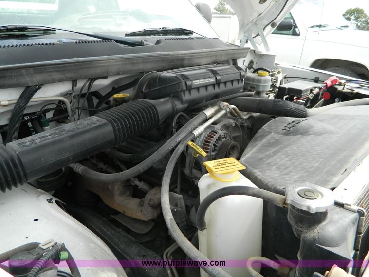 image for item B3754 2001 Dodge Ram 1500 pickup truck