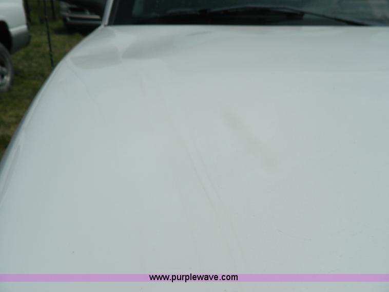 image for item B3754 2001 Dodge Ram 1500 pickup truck