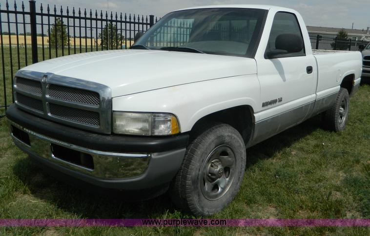 image for item B3755 2001 Dodge Ram 1500 pickup truck