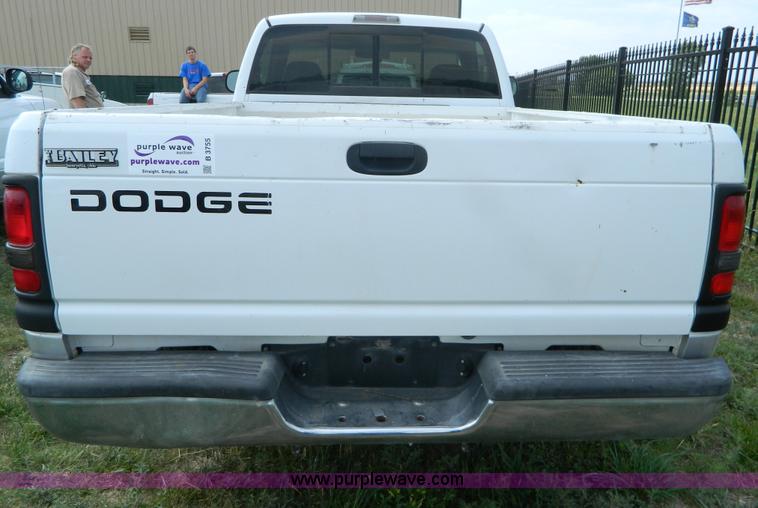image for item B3755 2001 Dodge Ram 1500 pickup truck